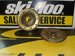 bombardier ski doo rotax  axle support plate a335-0100-5 skidoo bombardier snowmobile vintage parts