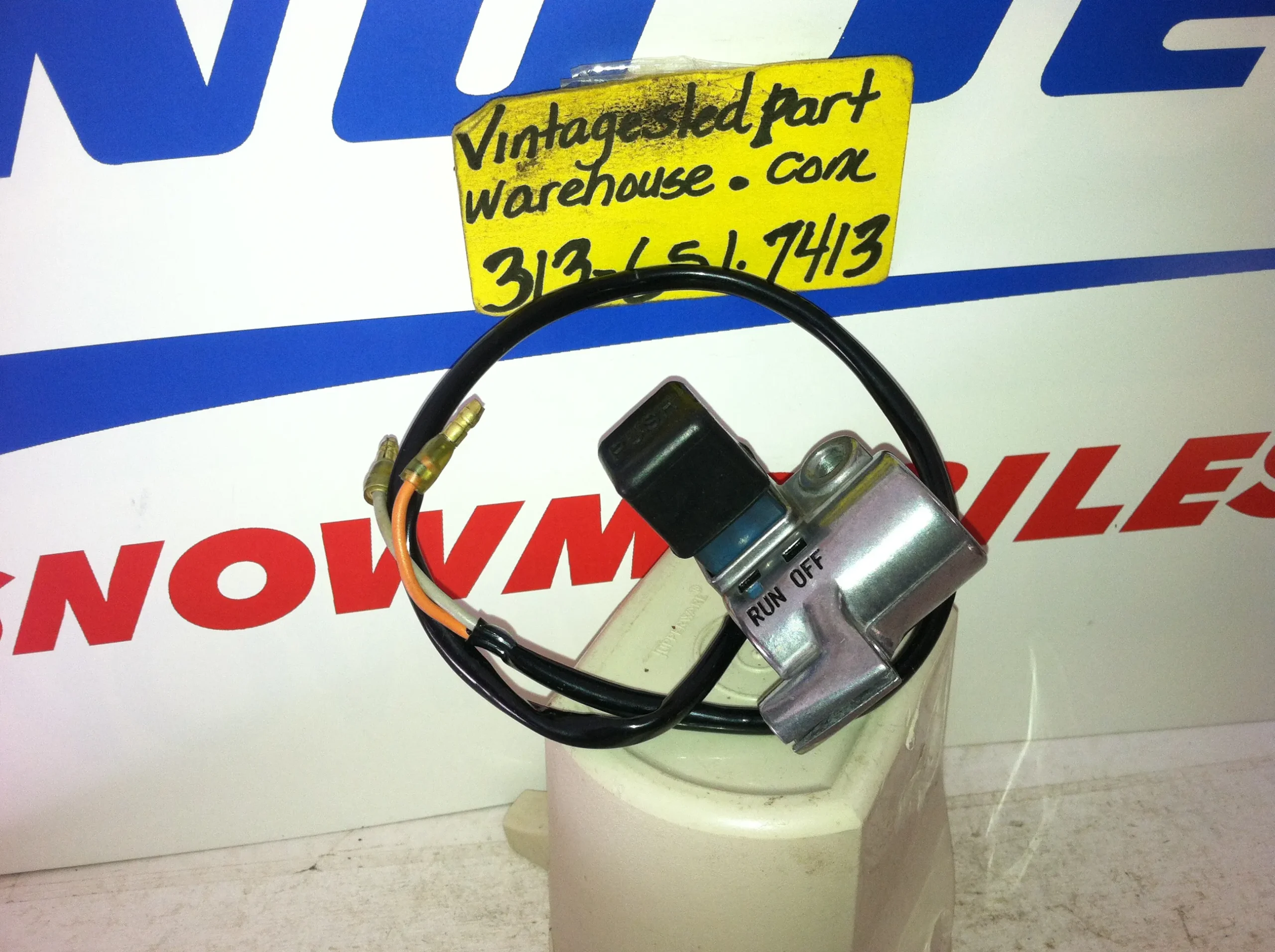 thumbnail image 2 of Yamaha Dimmer & Kill Switch Caps For Snowmobiles 71-91 8K48395001 8E3839560100 2 of 2