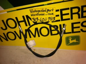JOHN DEERE throttle housing